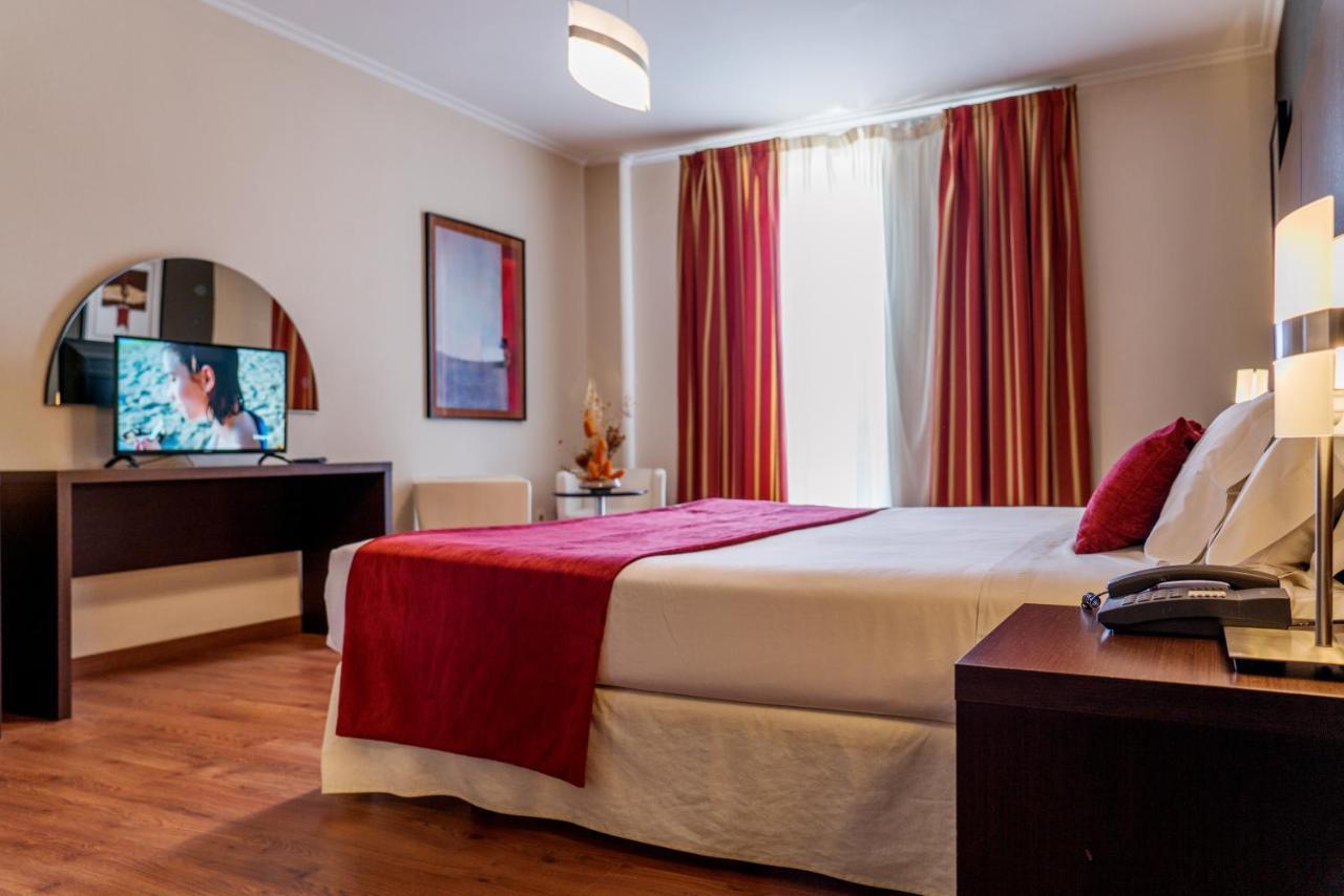 Hotel O Val Do Naseiro Viveiro Esterno foto