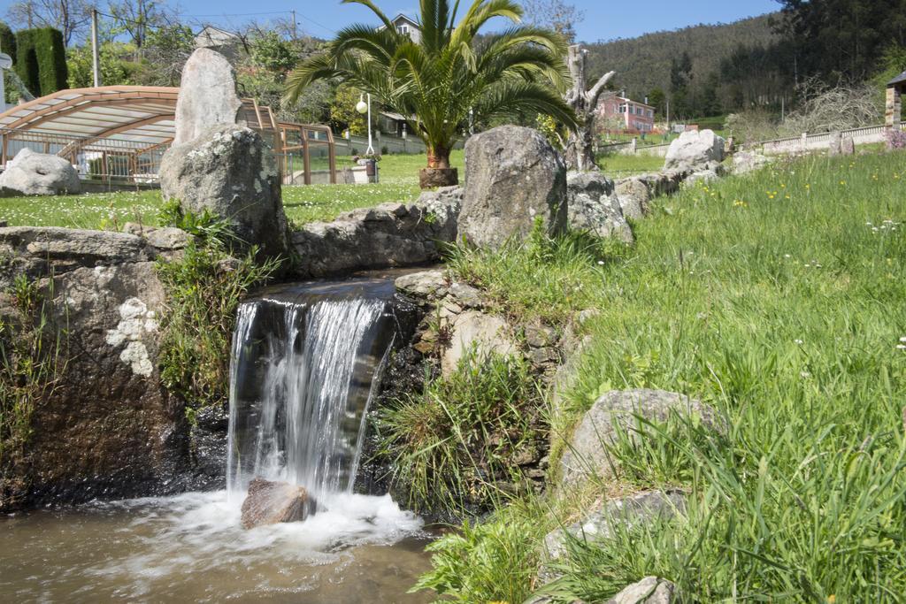 Hotel O Val Do Naseiro Viveiro Esterno foto